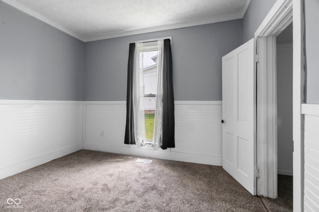 305 S Madison Street, Darlington, IN 47940