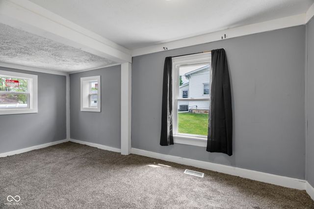 305 S Madison Street, Darlington, IN 47940