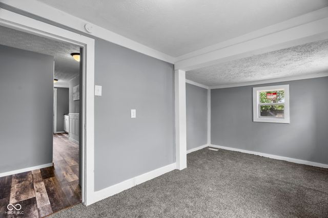 305 S Madison Street, Darlington, IN 47940