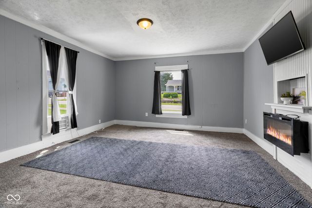 305 S Madison Street, Darlington, IN 47940