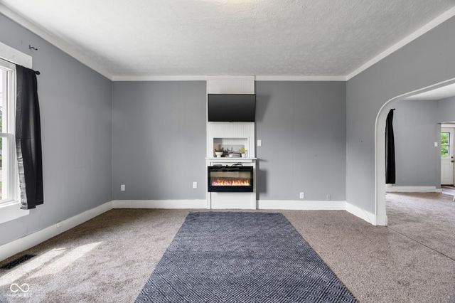 305 S Madison Street, Darlington, IN 47940
