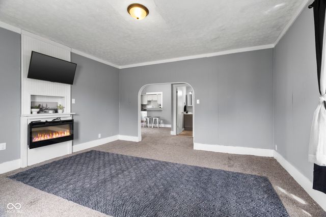 305 S Madison Street, Darlington, IN 47940