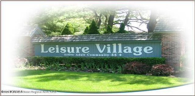 5B Buckingham Drive, Lakewood, NJ 08701