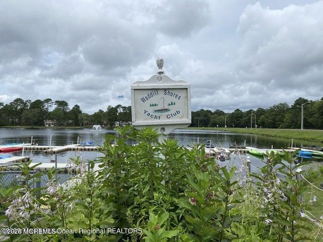 5B Buckingham Drive, Lakewood, NJ 08701