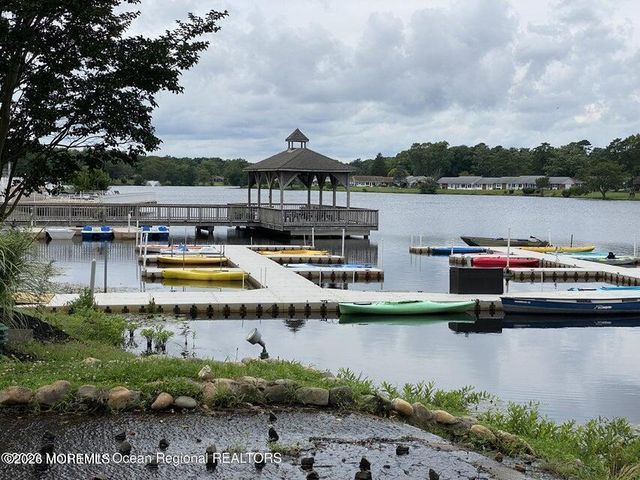 5B Buckingham Drive, Lakewood, NJ 08701