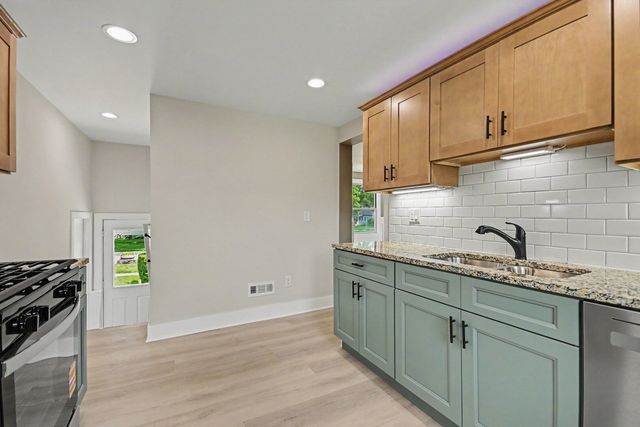 321 E Main Street, Peotone, IL 60468