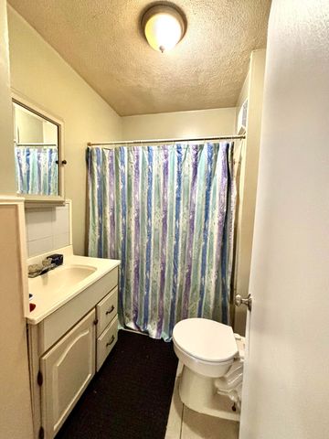 4736 South Street, Benton Harbor, MI 49022