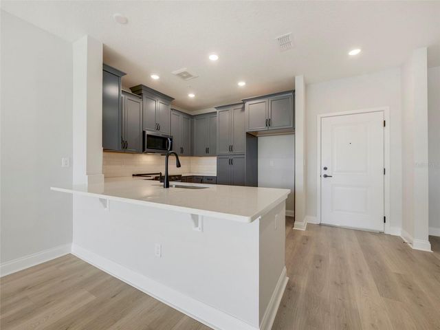 7545 LAUREATE BOULEVARD 7301, Orlando, FL 32827