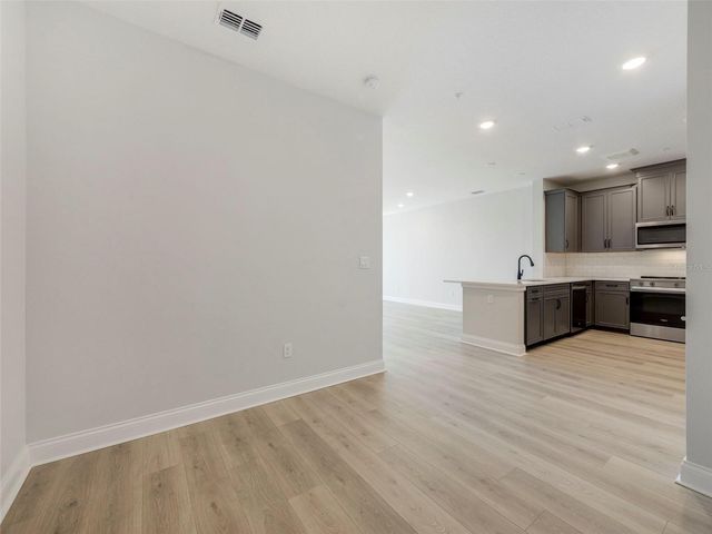 7545 LAUREATE BOULEVARD 7301, Orlando, FL 32827