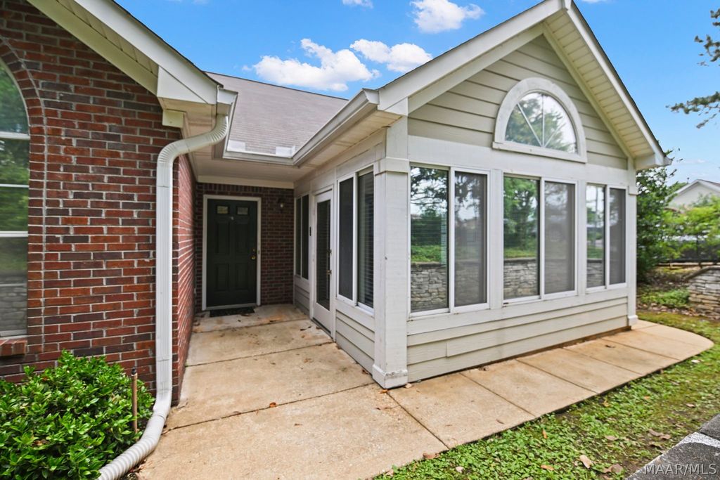 11 Crabapple Trace, Montgomery, AL 36117