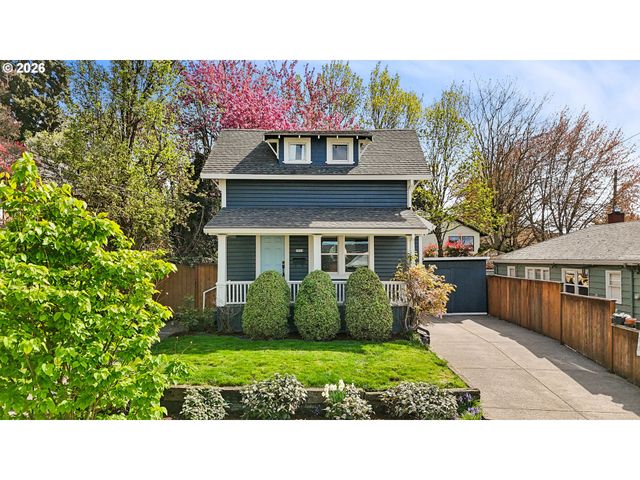 3914 Se SCHILLER St, Portland, OR 97202