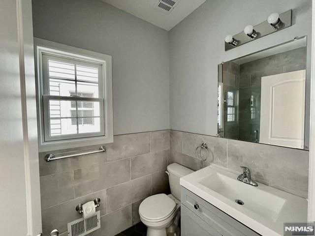 519 Cross Street 1, Harrison, NJ 07029