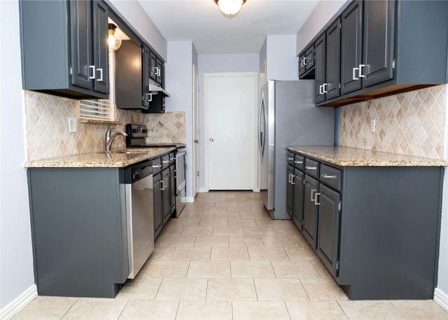 1106 Lock Ridge, Mckinney, TX 75069