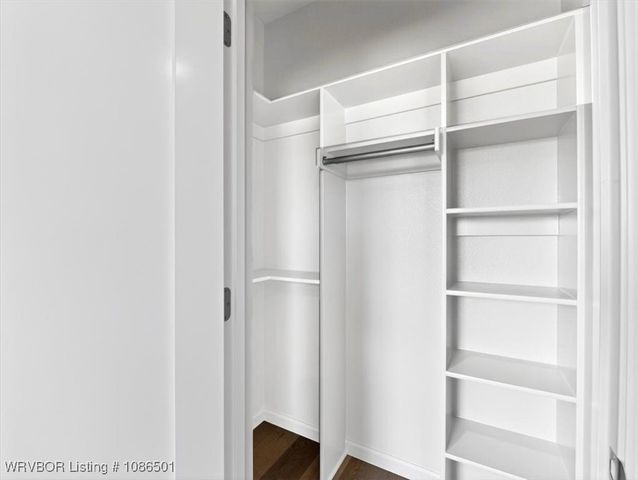 1114 Partridge Place, Barling, AR 72923