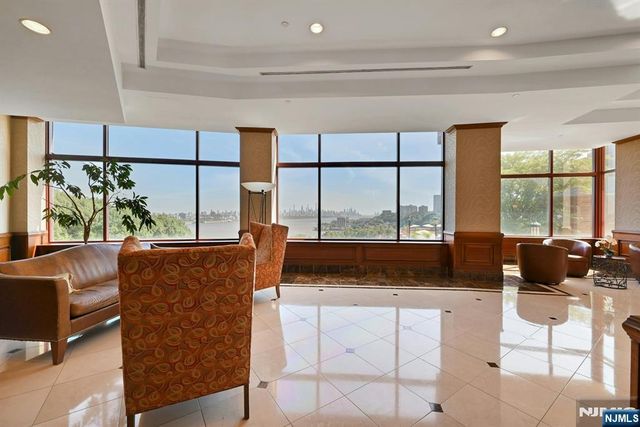 100 Old Palisade Road PL 10, Fort Lee, NJ 07024