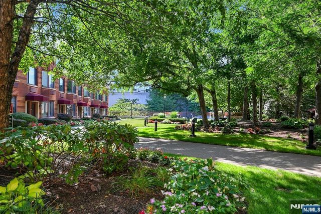 100 Old Palisade Road PL 10, Fort Lee, NJ 07024