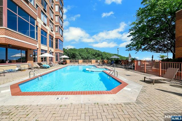 100 Old Palisade Road PL 10, Fort Lee, NJ 07024