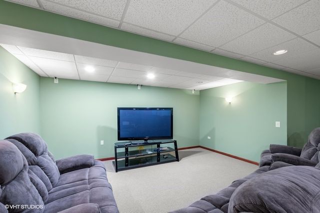 7847 Marquette Drive S, Tinley Park, IL 60477