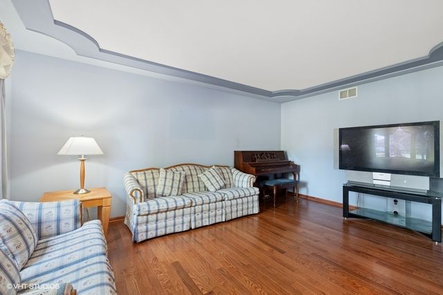 7847 Marquette Drive S, Tinley Park, IL 60477