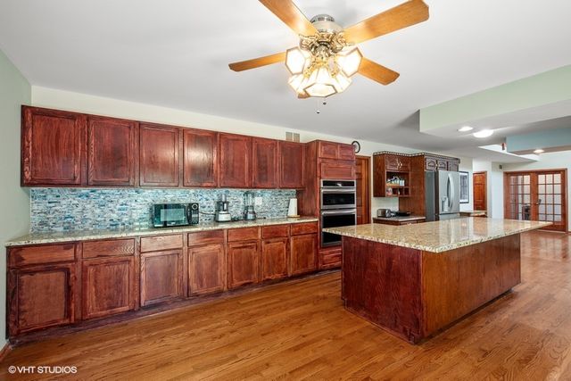 7847 Marquette Drive S, Tinley Park, IL 60477