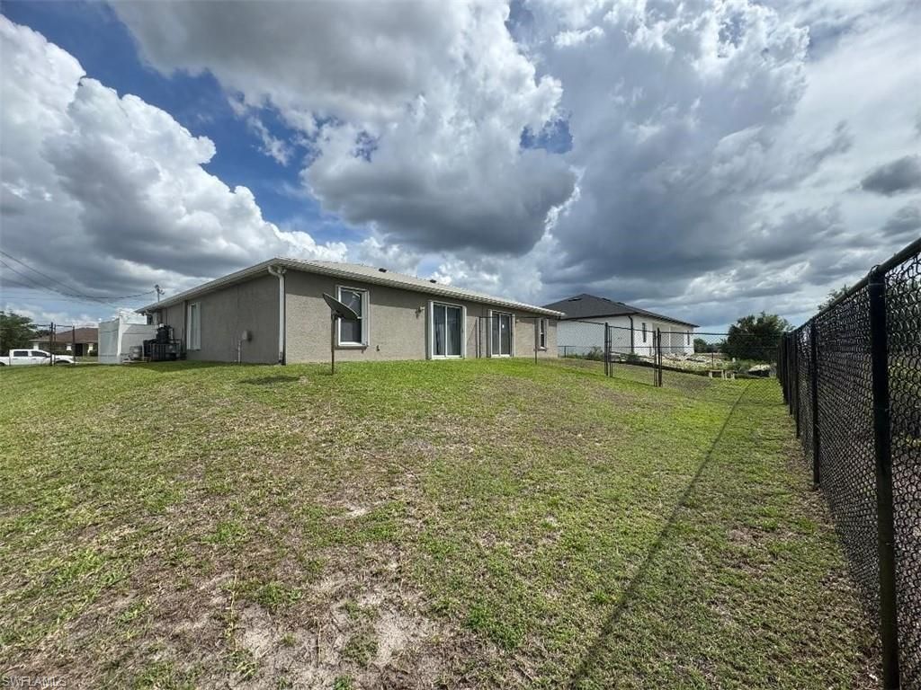 537/539 Alabama RD S, LEHIGH ACRES, FL 33974 — photo 4