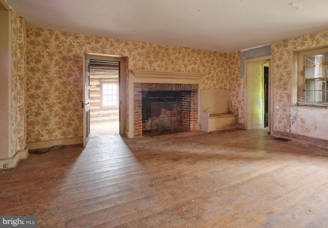 2519 ASH MILL RD, Doylestown, PA 18902