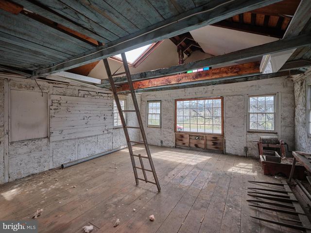 2519 ASH MILL RD, Doylestown, PA 18902