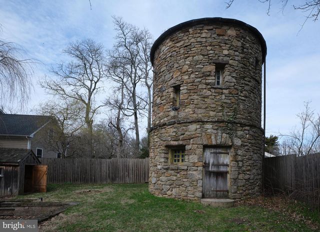 2519 ASH MILL RD, Doylestown, PA 18902