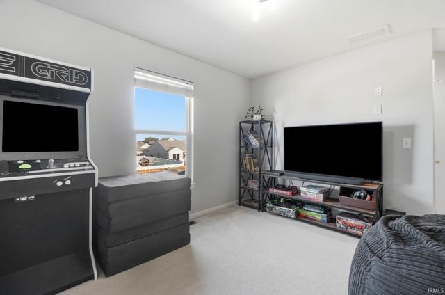 830 Stockwillow Court, Huntertown, IN 46748