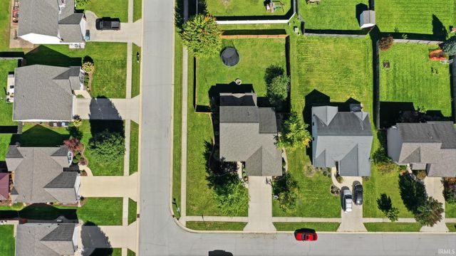 830 Stockwillow Court, Huntertown, IN 46748