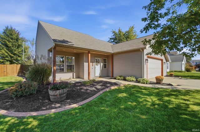 830 Stockwillow Court, Huntertown, IN 46748