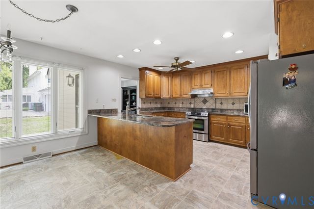 2829 Lansdale Rd, Richmond, VA 23225