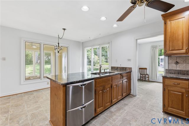 2829 Lansdale Rd, Richmond, VA 23225