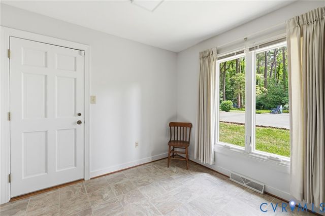 2829 Lansdale Rd, Richmond, VA 23225