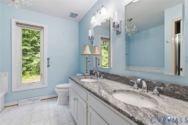 2829 Lansdale Rd, Richmond, VA 23225