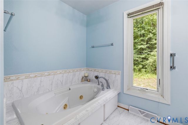 2829 Lansdale Rd, Richmond, VA 23225