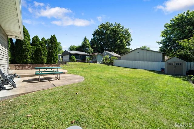 7932 Kingwood Street, Affton, MO 63123