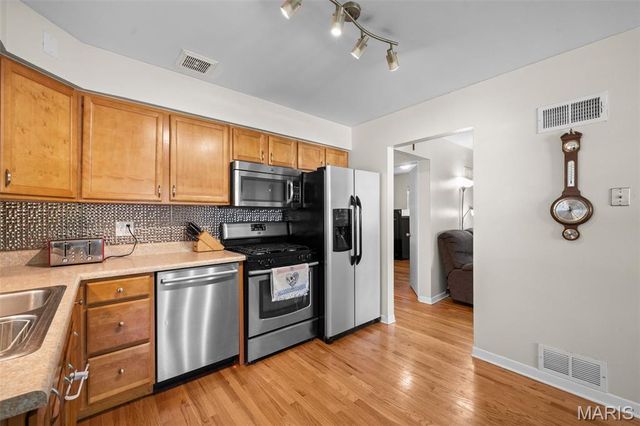 7932 Kingwood Street, Affton, MO 63123