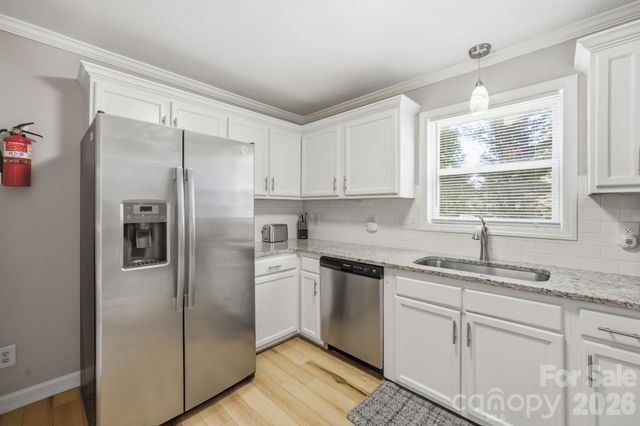7564 Katherine Drive, Denver, NC 28037