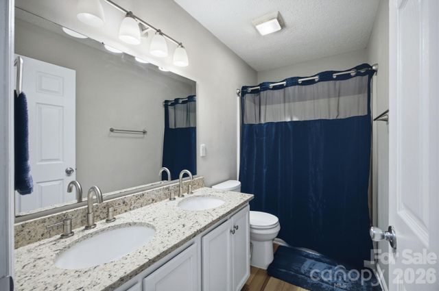 7564 Katherine Drive, Denver, NC 28037