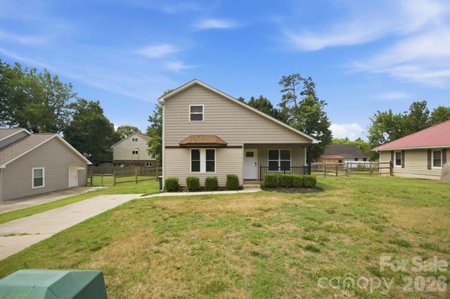7564 Katherine Drive, Denver, NC 28037