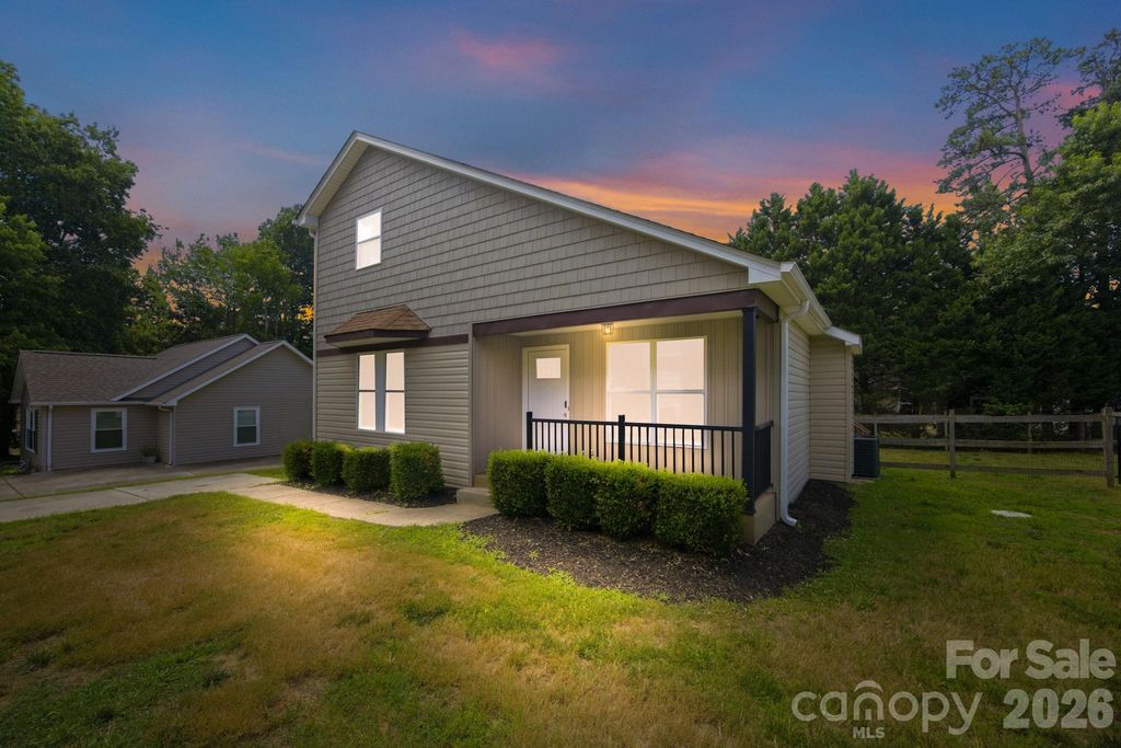7564 Katherine Drive, Denver, NC 28037