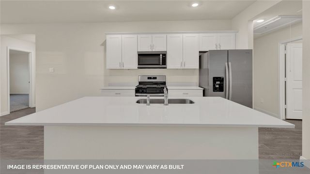 140 RAYMONDVILLE Path, San Marcos, TX 78666