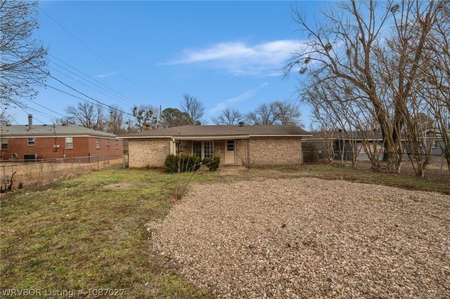 6700 S 6th Street, Fort Smith, AR 72908