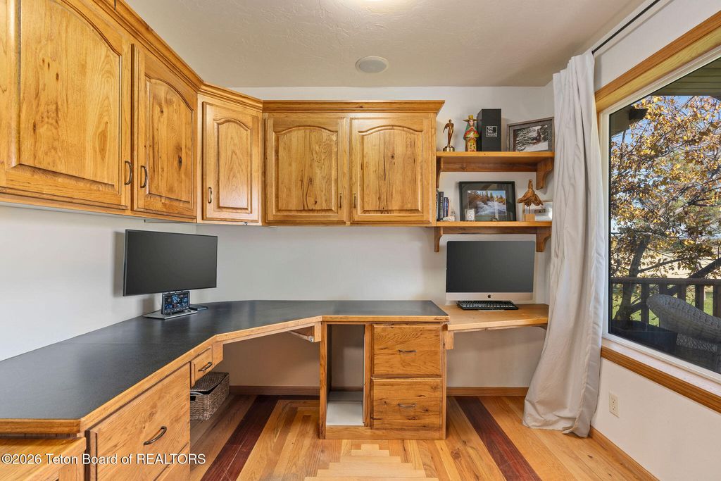 2462 E 1000, Driggs, ID 83422 photo 14