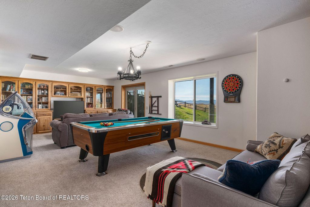 2462 E 1000, Driggs, ID 83422 photo 17