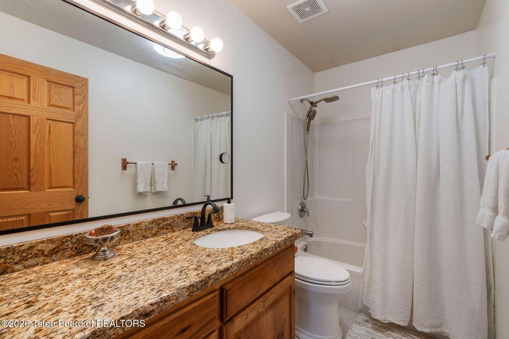 2462 E 1000, Driggs, ID 83422 photo 20