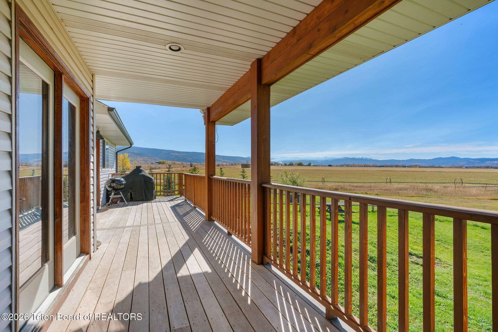 2462 E 1000, Driggs, ID 83422 photo 32