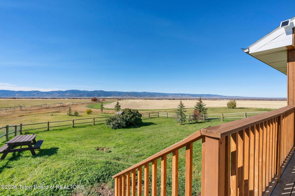 2462 E 1000, Driggs, ID 83422 photo 33