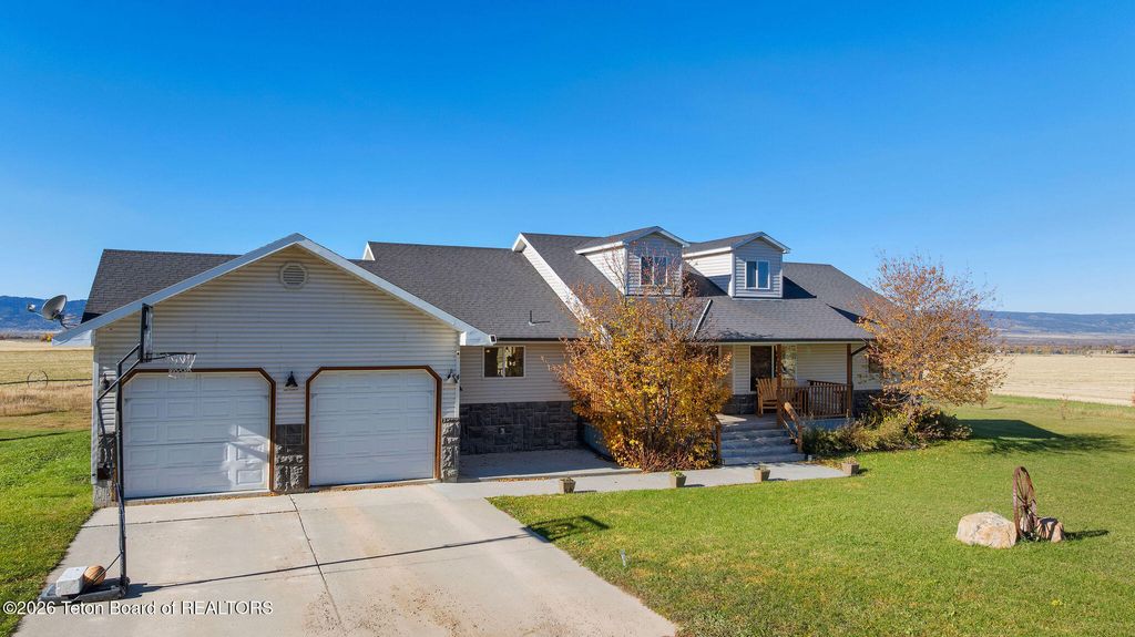 2462 E 1000, Driggs, ID 83422 photo 34